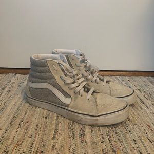 Grey/beige Vans
